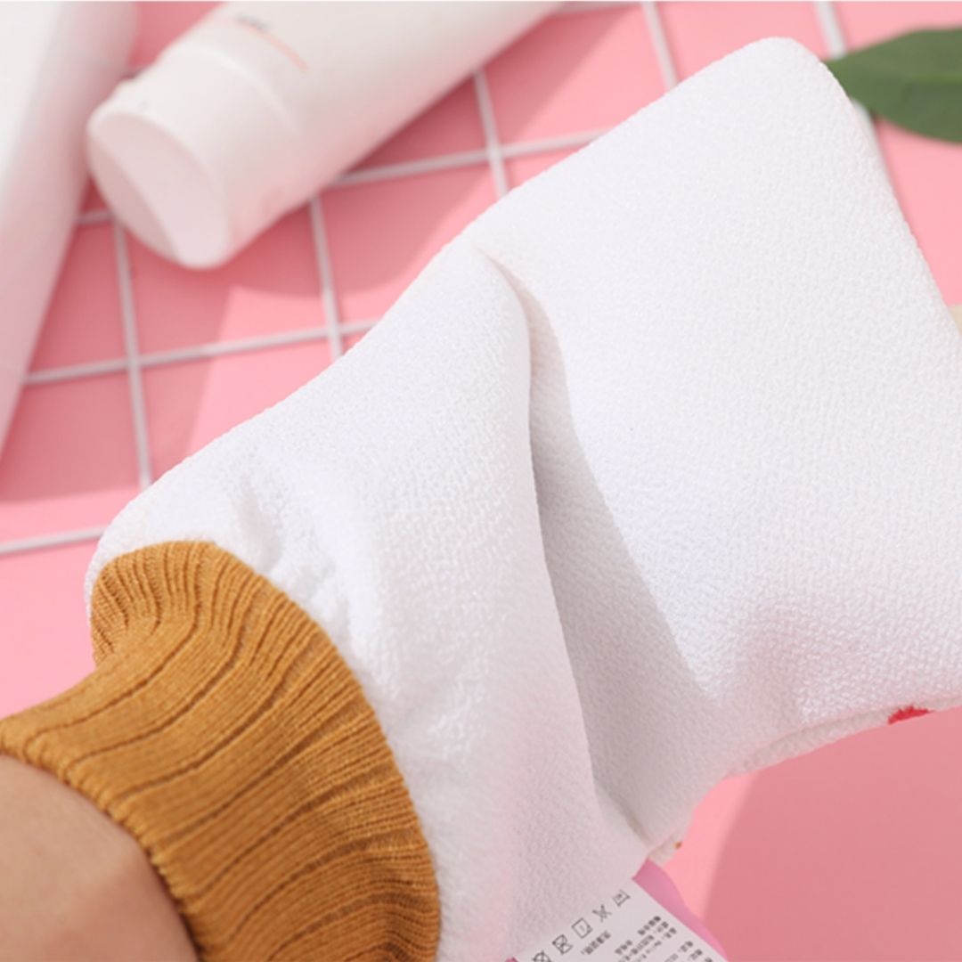 Hello Kitty Bath Gloves – Soft & Exfoliating Shower Scrub Mitts